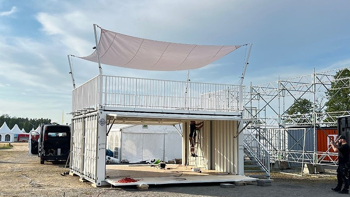 1-74 Conteneur événementiel extensible 2x20DV avec terrasse sur le toit – Image 1