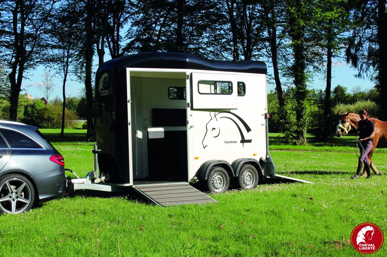 779857_1676901693_0298-1 Van Cheval Liberte – 1.5 Pl Touring One – Image 1