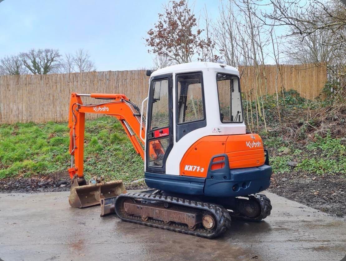 Imag9-1-2 Mini pelle Kubota KX71-3 / 2.8 Tonnes – occasion – Image 1