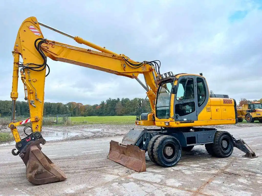 Doosan_DX190W_ETEC_818_002 Pelle sur Pneus Doosan DX190W (ETEC 818) d’Occasion – 18,2T (2008) – Image 1