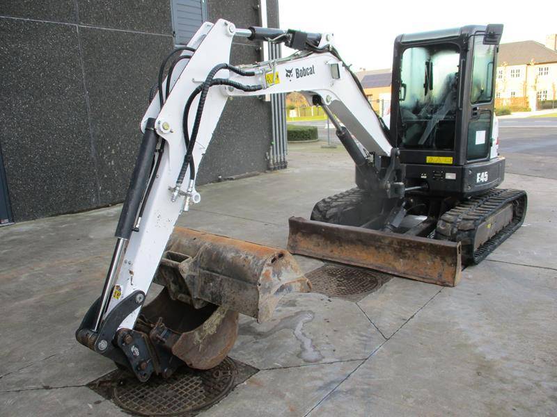 BOBCAT-E-45-001 Mini-pelle Bobcat E45 occasion (2014) – 4,63T – Moteur Kubota 30,2 kW – Image 1