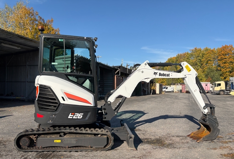Bobcat-E26-001 Mini-pelle Bobcat E26 2023 – 980 heures – Occasion – Image 1