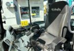 Kubota KX057-4 (2018) – Mini-Pelle 5,6 Tonnes – 5 600 h – Entièrement Révisée avec 3 Godets – Image 7