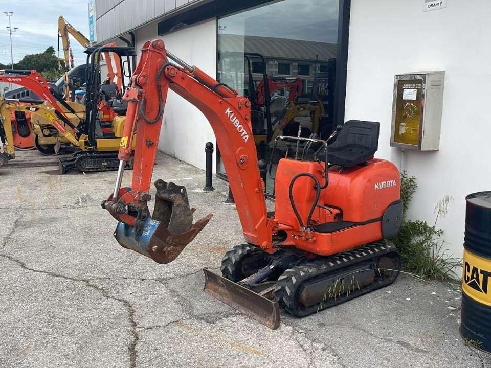 Kubota-KX08–-1994-05 Kubota KX08 (1994) – Mini-Pelle 8 Tonnes – 2 700 h – Révisée avec 3 Godets – Image 1