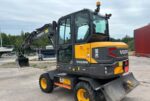 Pelle sur pneus Volvo EW60E 2017 – 5,9T – Marteau + 3 Accessoires – 3635h – Image 2